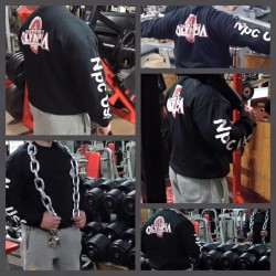 Sudadera Gold`s Gym capucha